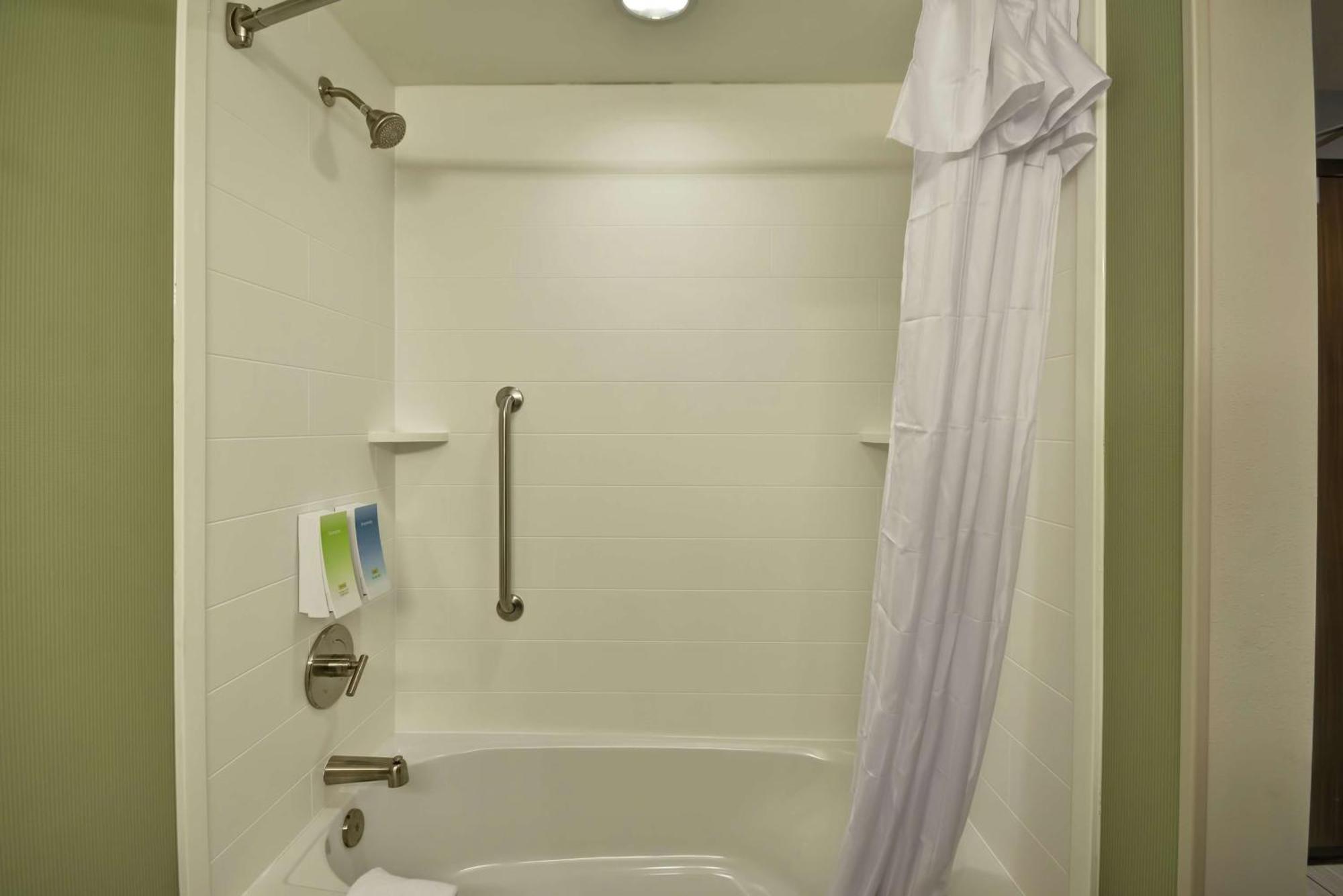 Home2 Suites By Hilton St. Simons Island Exterior photo